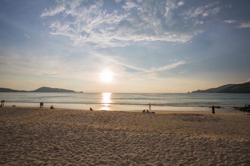 Hip Yaya Residences Patong Buitenkant foto