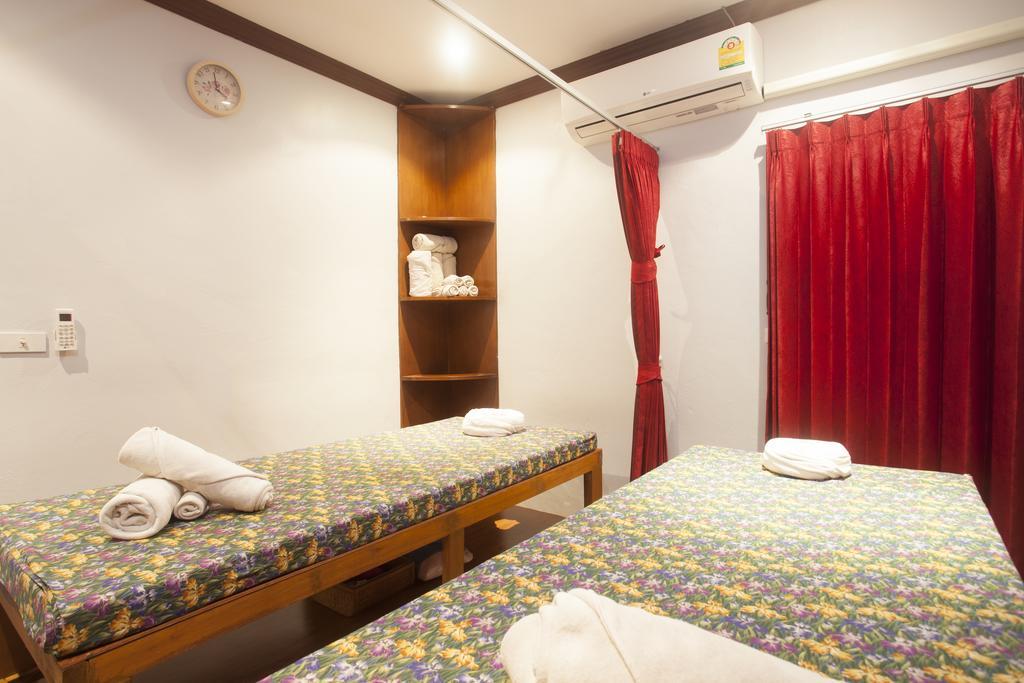 Hip Yaya Residences Patong Buitenkant foto