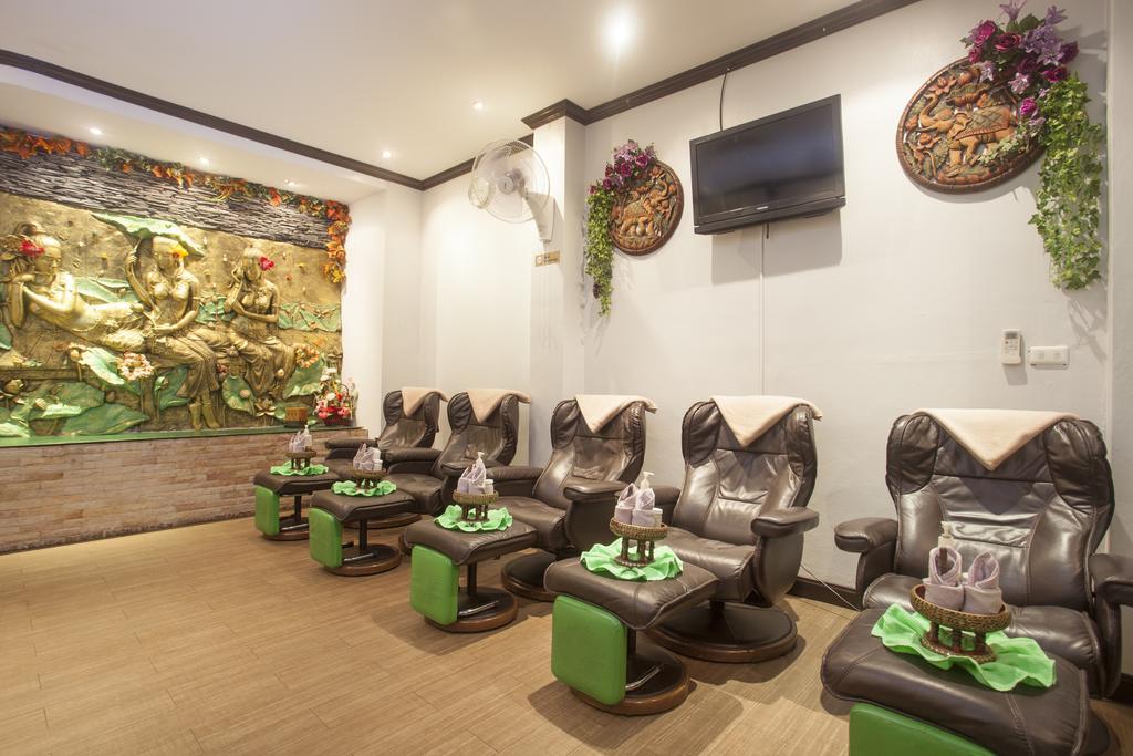 Hip Yaya Residences Patong Buitenkant foto