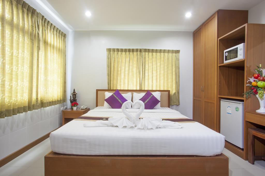 Hip Yaya Residences Patong Buitenkant foto