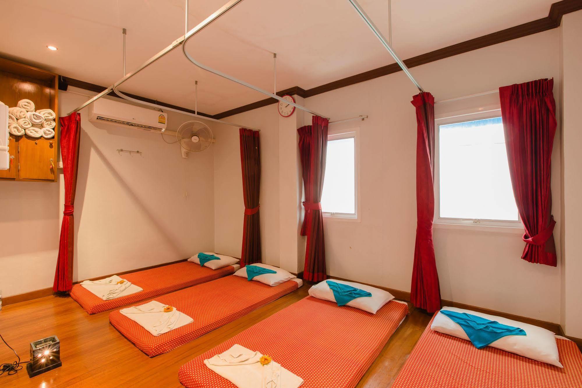 Hip Yaya Residences Patong Buitenkant foto